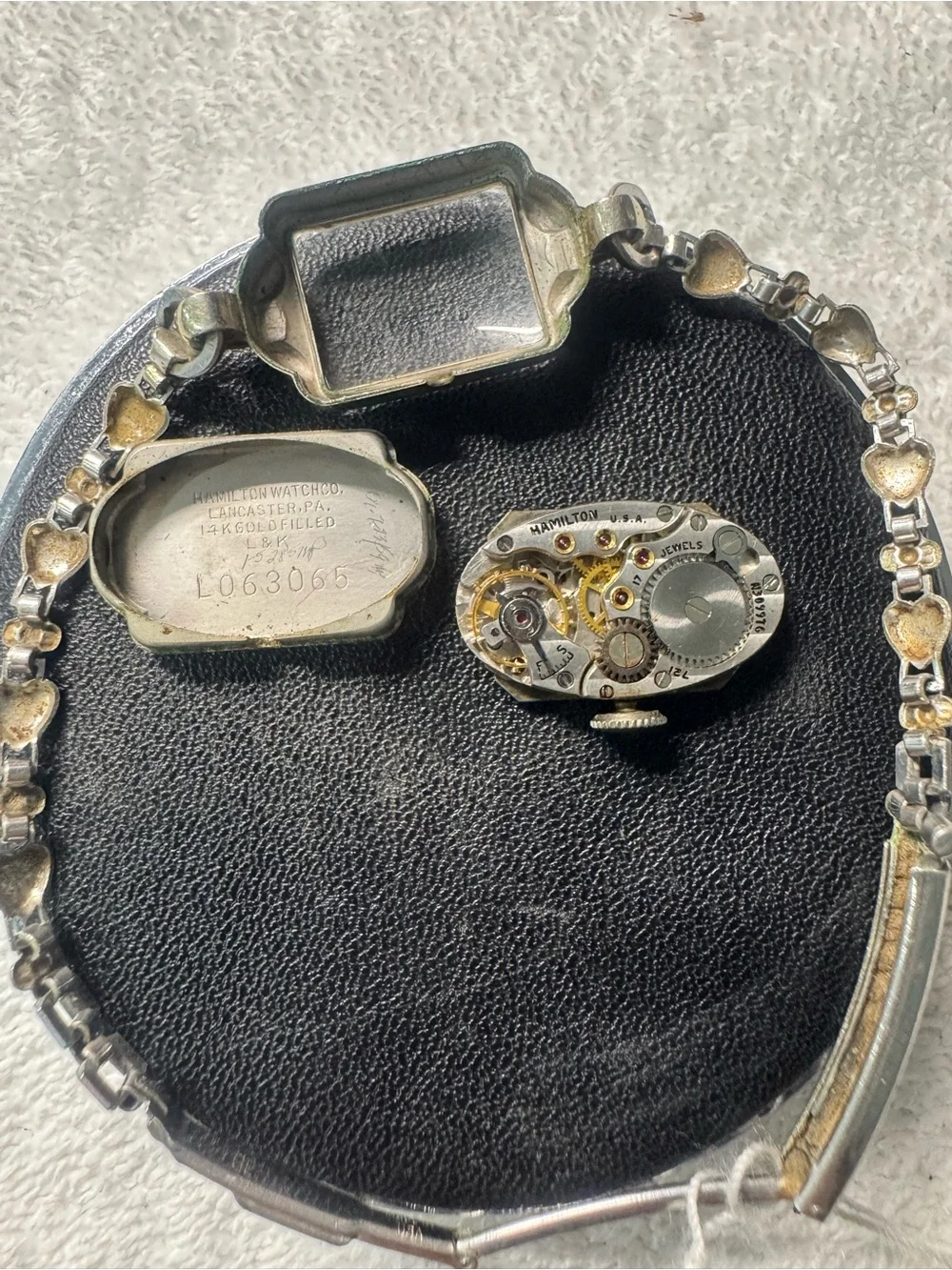 Hamilton delicate pendant